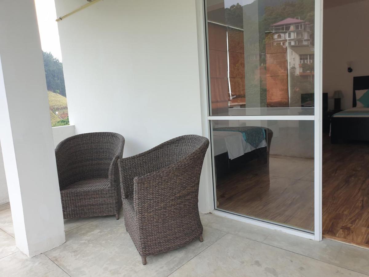 Hillcrest Villa Peradeniya Esterno foto