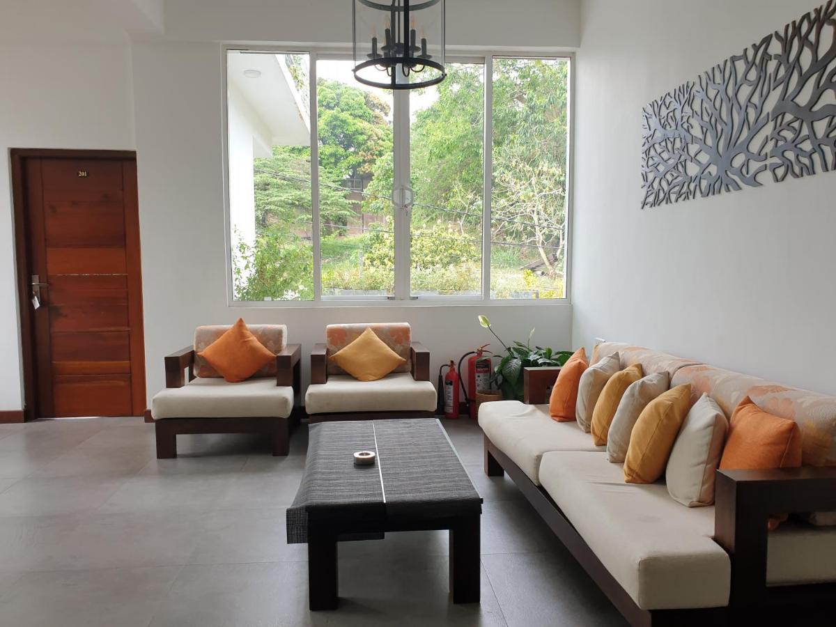 Hillcrest Villa Peradeniya Esterno foto