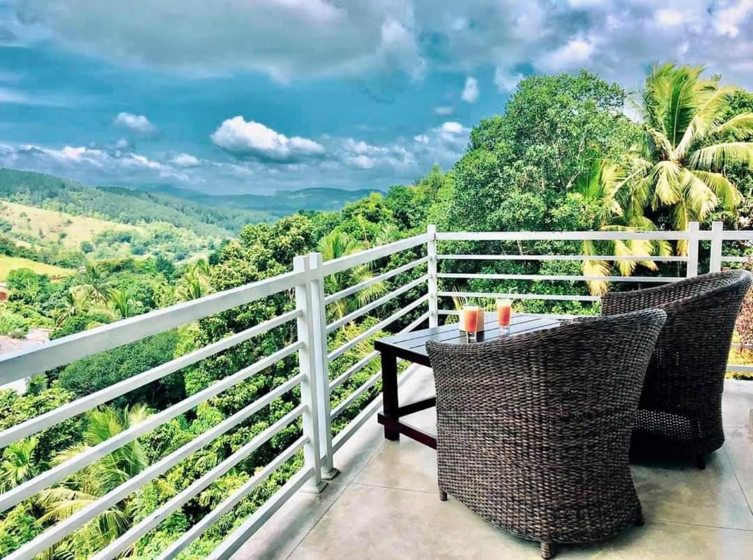Hillcrest Villa Peradeniya Esterno foto