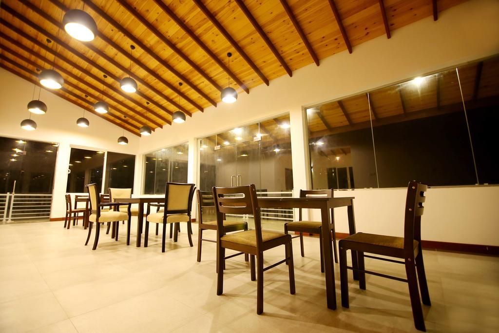 Hillcrest Villa Peradeniya Esterno foto