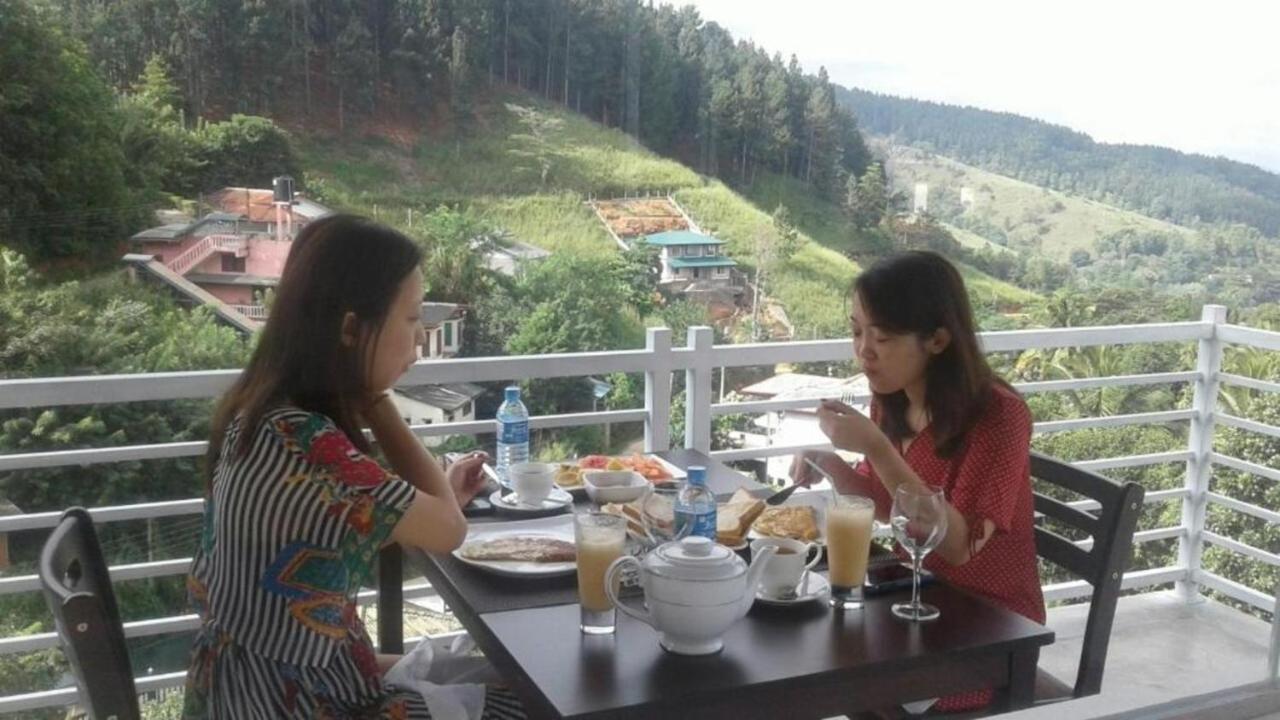 Hillcrest Villa Peradeniya Esterno foto